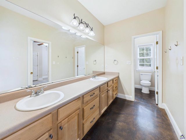 115 Dora Lane, Byron, GA 31008