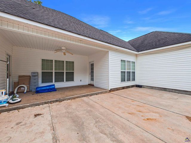 115 Dora Lane, Byron, GA 31008
