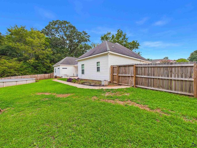 115 Dora Lane, Byron, GA 31008
