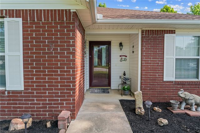 2224 S Brandi Drive, Fayetteville, AR 72701