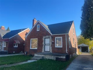 13882 Fairmount Drive, Detroit, MI 48205