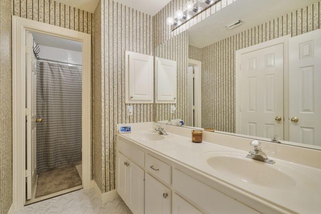 12903 Ryaneagles Circle, Houston, TX 77044