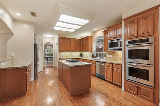 12903 Ryaneagles Circle, Houston, TX 77044
