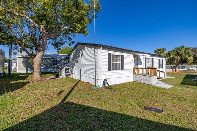 11636 MAGNOLIA AVENUE, Tavares, FL 32778