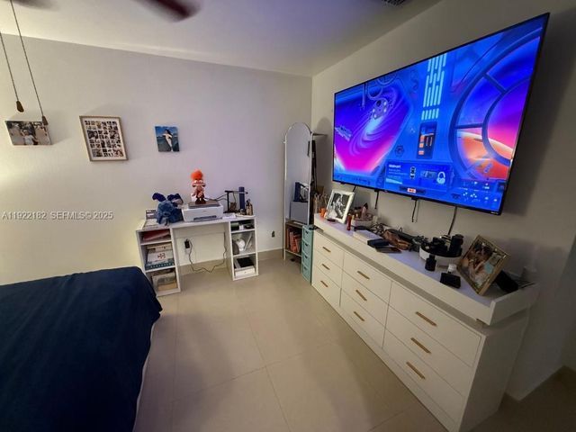 17652 NW 76th Ct 17652, Hialeah, FL 33015