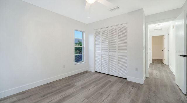 4368 KINGSTON LOOP, Sarasota, FL 34238