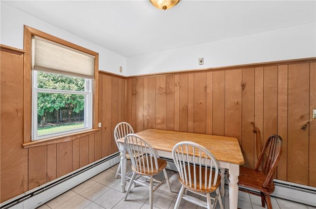 24 Crane Street, Warwick, RI 02889