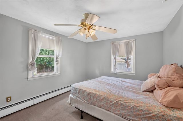 24 Crane Street, Warwick, RI 02889