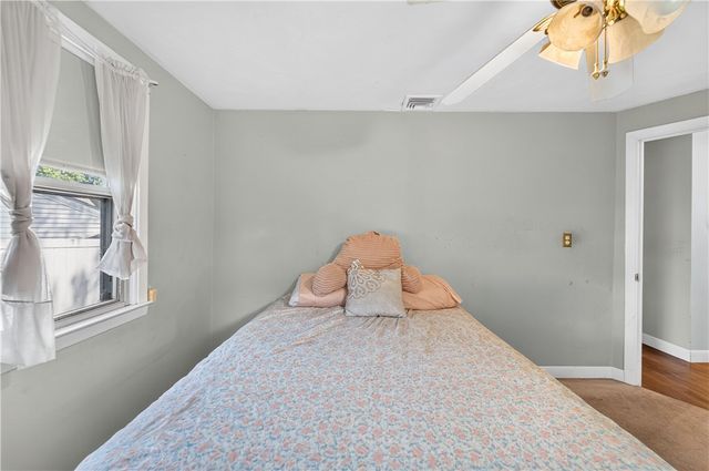 24 Crane Street, Warwick, RI 02889