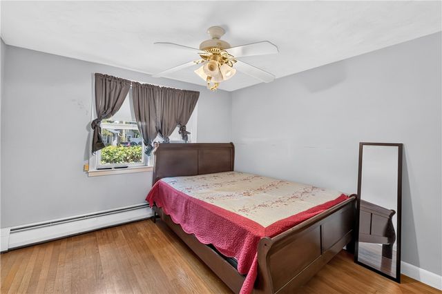 24 Crane Street, Warwick, RI 02889