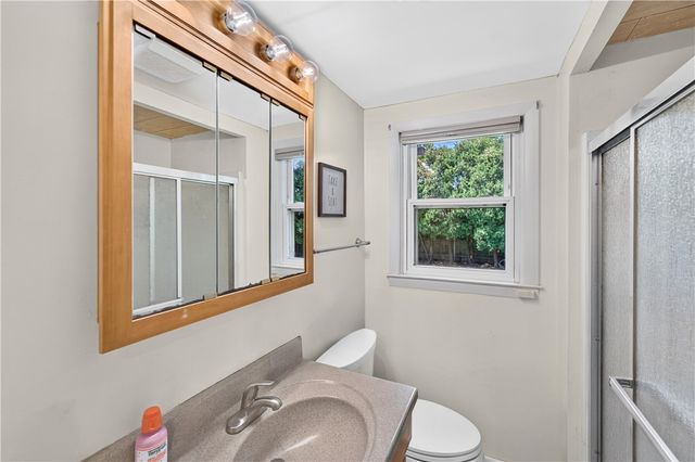 24 Crane Street, Warwick, RI 02889
