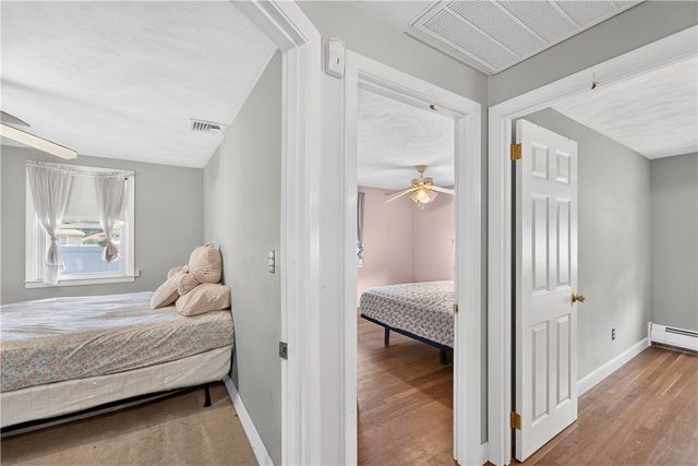 24 Crane Street, Warwick, RI 02889