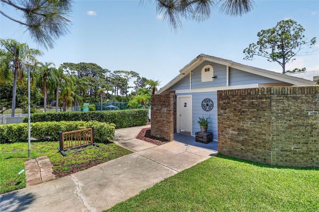 2370 BENTLEY DRIVE, Palm Harbor, FL 34684