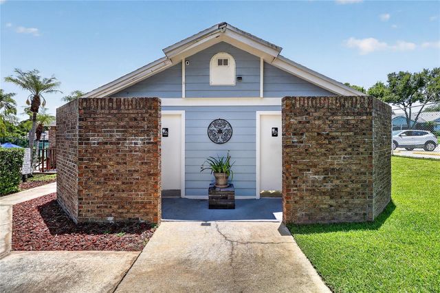 2370 BENTLEY DRIVE, Palm Harbor, FL 34684