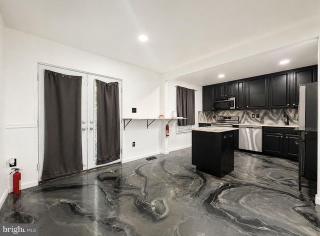 4053 SILVER PARK TER, Suitland, MD 20746