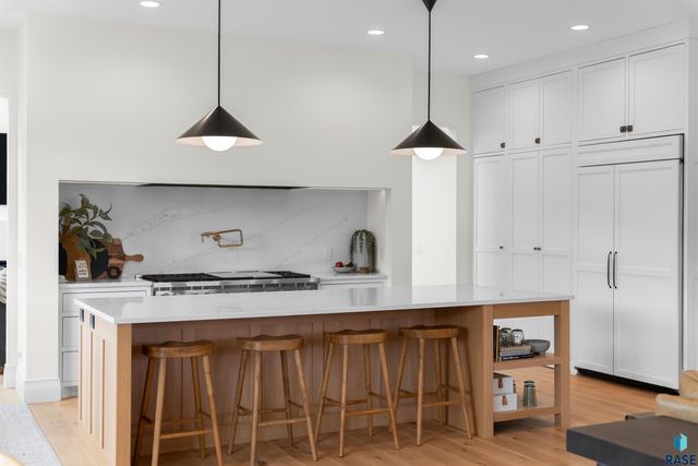 1617 S Scarlet Oak Pl Place, Sioux Falls, SD 57110