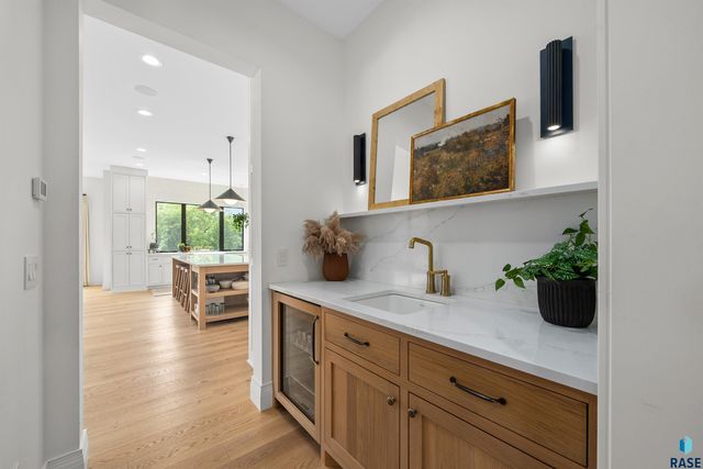 1617 S Scarlet Oak Pl Place, Sioux Falls, SD 57110