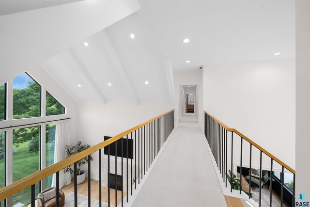 1617 S Scarlet Oak Pl Place, Sioux Falls, SD 57110