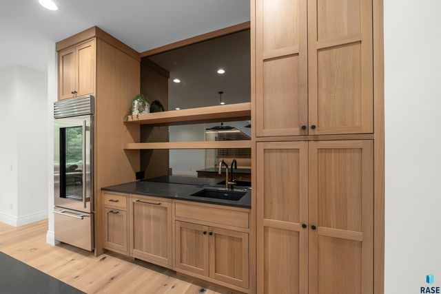 1617 S Scarlet Oak Pl Place, Sioux Falls, SD 57110