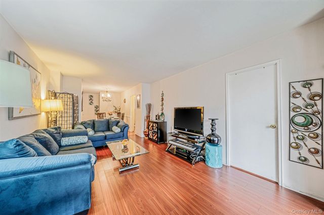 61-25 97th Street 2B, Rego Park, NY 11374