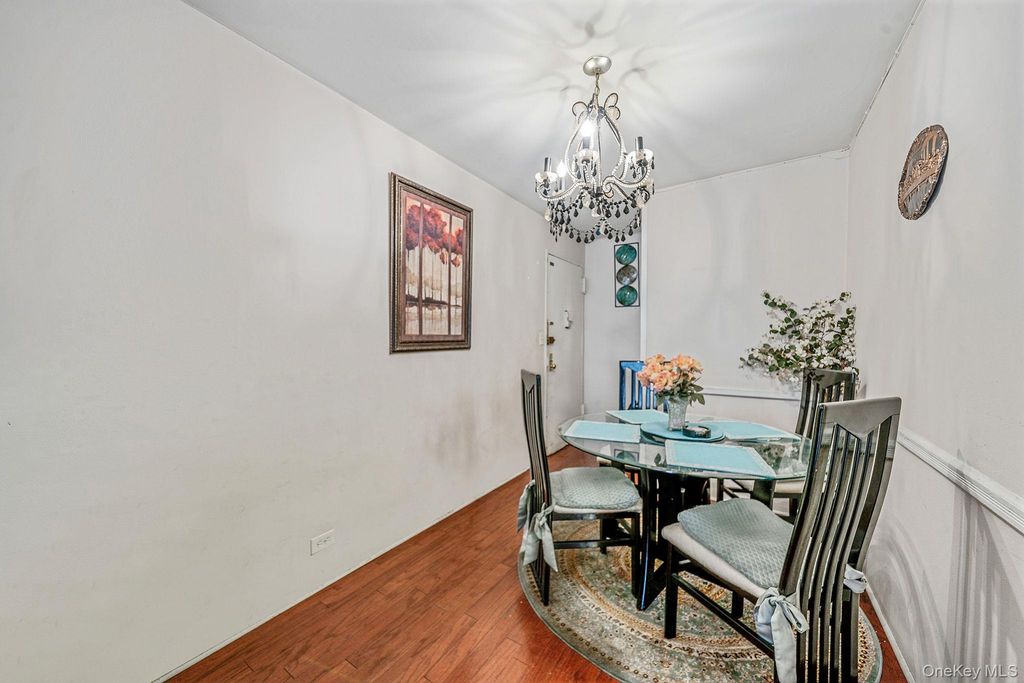 61-25 97th Street 2B, Rego Park, NY 11374 — photo 3