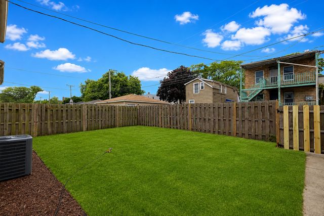 917 S Harlem Avenue, Forest Park, IL 60130