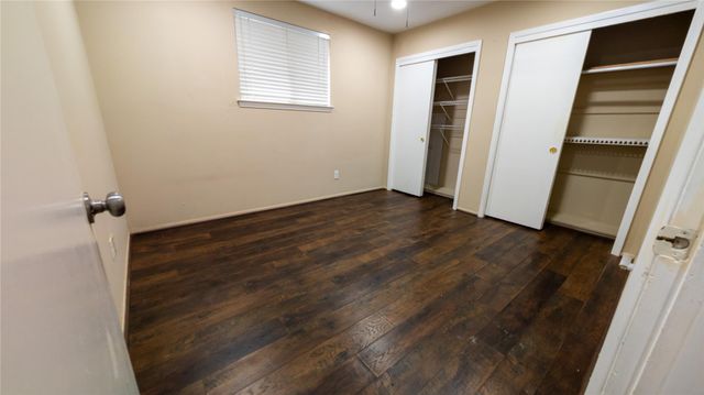 1915 Westlake Road, Houston, TX 77062
