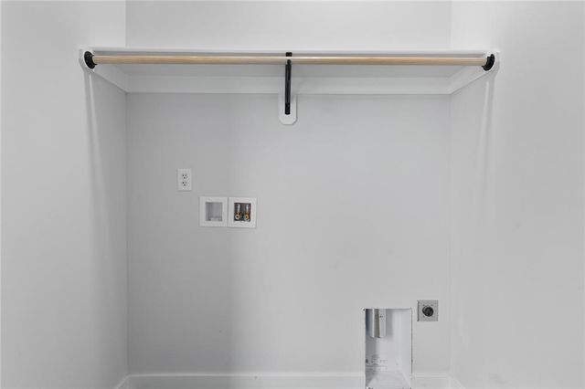 4523 Forest Avenue B, Kansas City, MO 64110