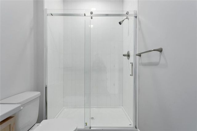 4523 Forest Avenue B, Kansas City, MO 64110