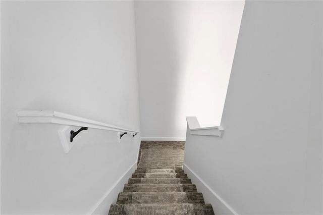 4523 Forest Avenue B, Kansas City, MO 64110