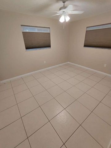 313 SE 4th Terrace, Dania Beach, FL 33004