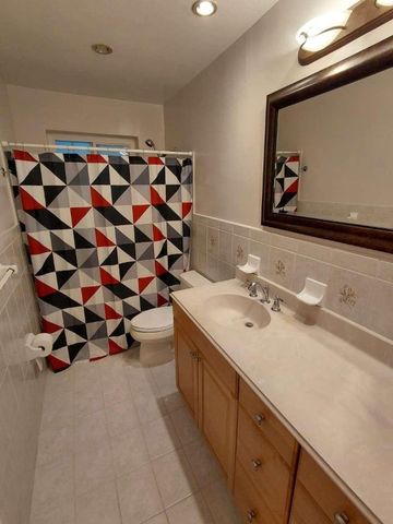 313 SE 4th Terrace, Dania Beach, FL 33004