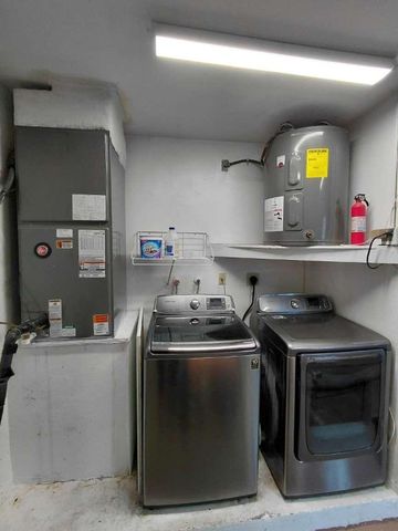 313 SE 4th Terrace, Dania Beach, FL 33004