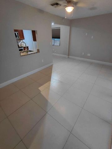 313 SE 4th Terrace, Dania Beach, FL 33004