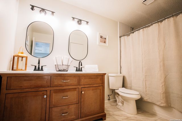 21523 Hyerwood, San Antonio, TX 78259