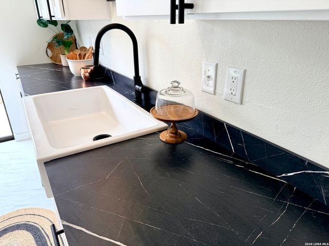 21523 Hyerwood, San Antonio, TX 78259