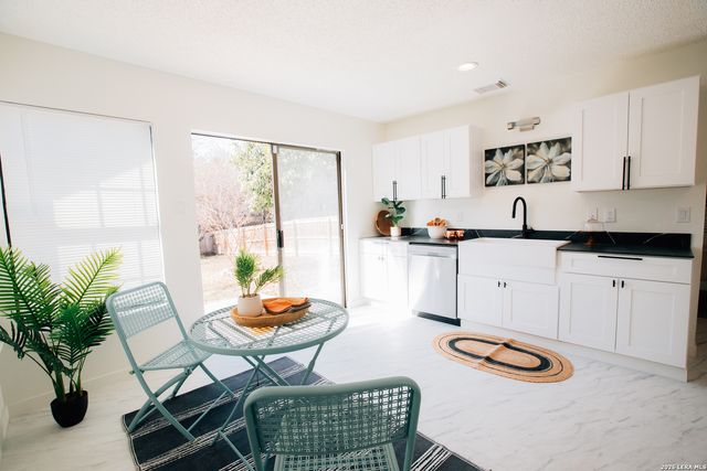 21523 Hyerwood, San Antonio, TX 78259