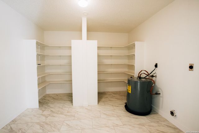 21523 Hyerwood, San Antonio, TX 78259