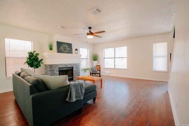 21523 Hyerwood, San Antonio, TX 78259