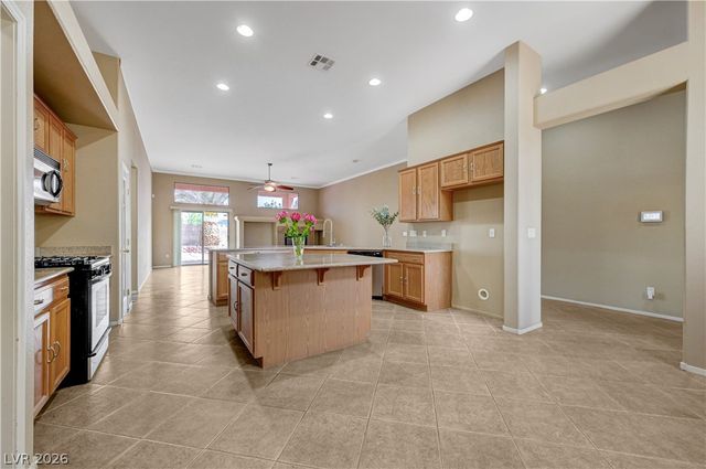 916 Kevin Baker Avenue, North Las Vegas, NV 89086