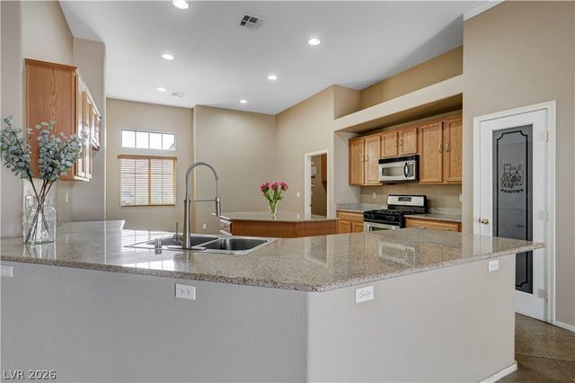 916 Kevin Baker Avenue, North Las Vegas, NV 89086