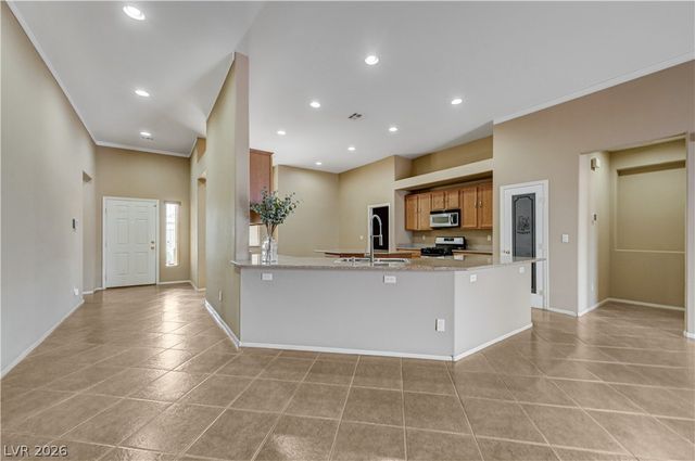 916 Kevin Baker Avenue, North Las Vegas, NV 89086