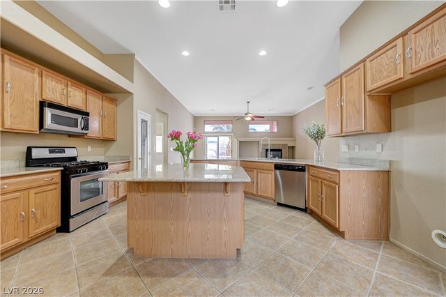 916 Kevin Baker Avenue, North Las Vegas, NV 89086