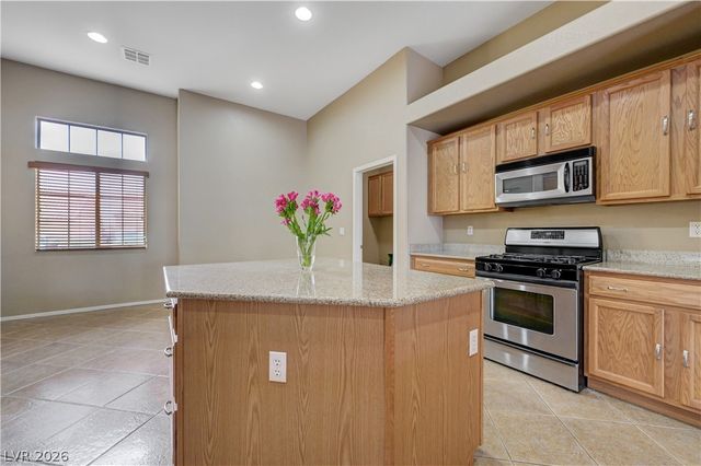 916 Kevin Baker Avenue, North Las Vegas, NV 89086
