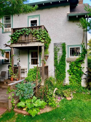 4226 Grand Avenue S, Minneapolis, MN 55409