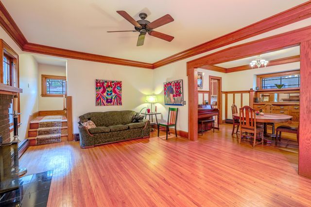 4226 Grand Avenue S, Minneapolis, MN 55409