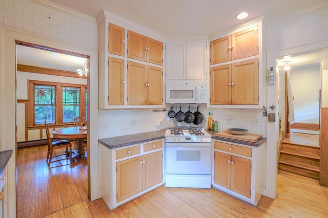 4226 Grand Avenue S, Minneapolis, MN 55409