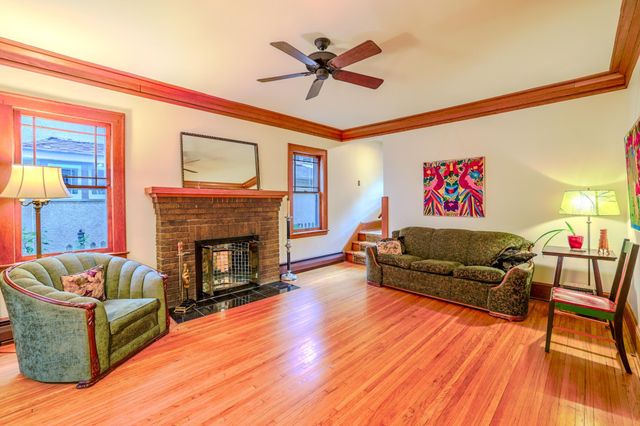 4226 Grand Avenue S, Minneapolis, MN 55409