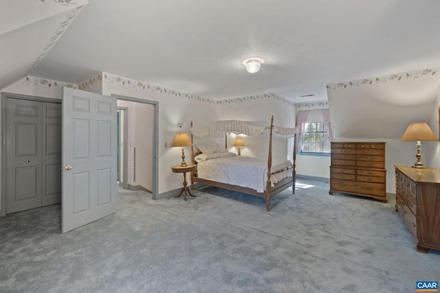 318 MILLER SCHOOL RD, Charlottesville, VA 22903