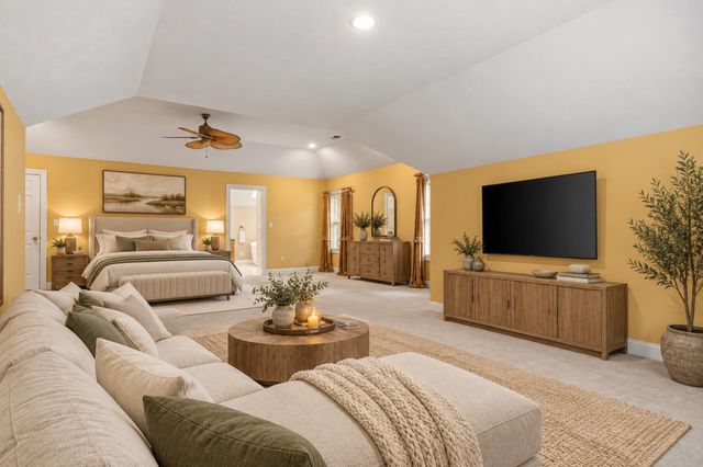 3 Trappers Path, Lakeville, MA 02347